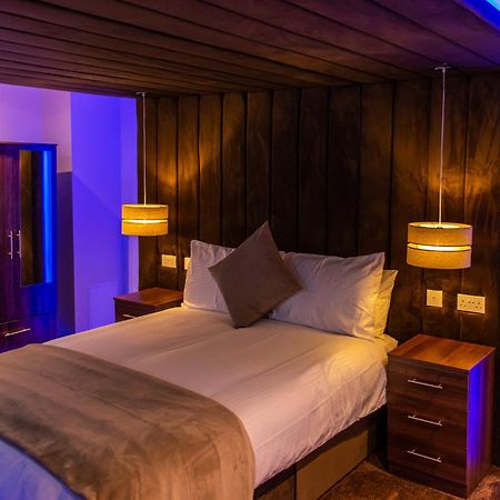 Optimal Apartments Бредфорд Екстер'єр фото